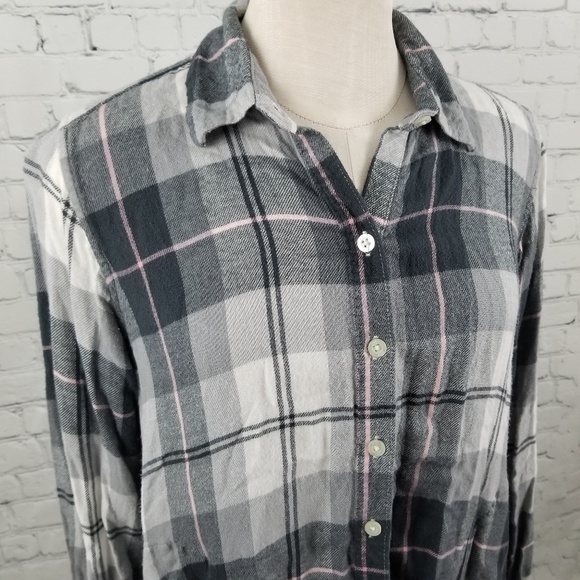 AERIE | plaid button down long sleeve pocket top - Picture 3 of 8